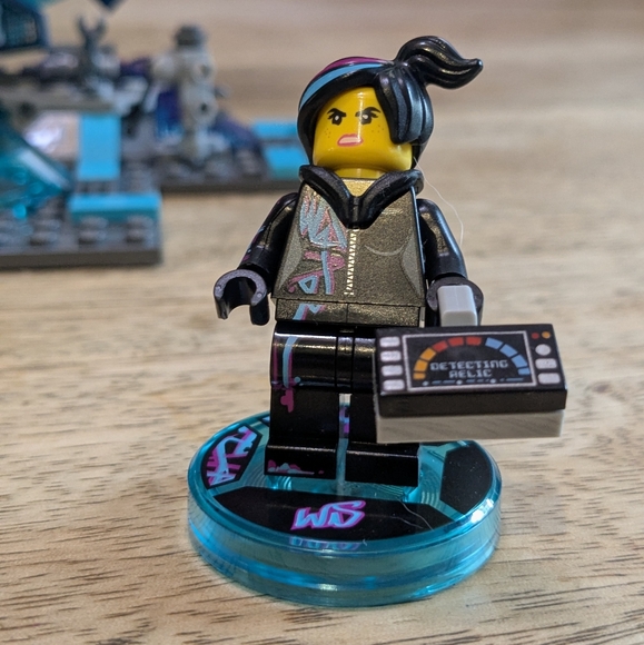 Lego Dimensions Bundle: Batman, Dr. Who, LOTR, GhostBusters, etc - Picture 2 of 16